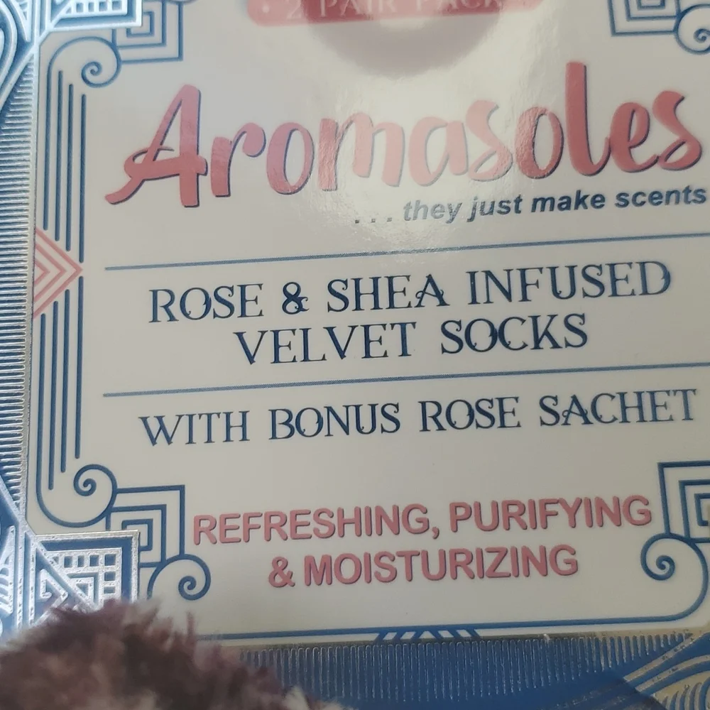 Aromasoles Rose &Shea Infused Velvet Socks - Picture 3 of 7